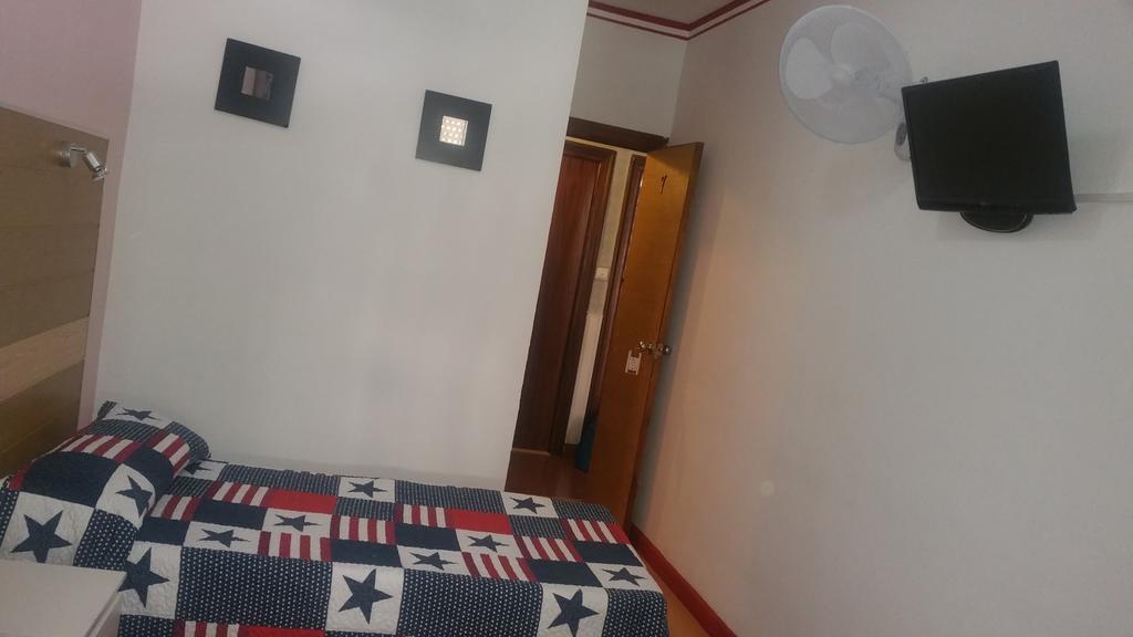 Hostal Lima Valladolid Exterior foto